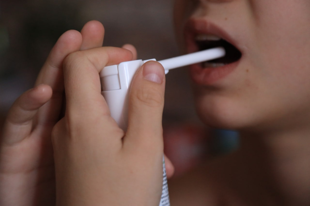 Простуда или серьезная патология: почему может пропасть голос