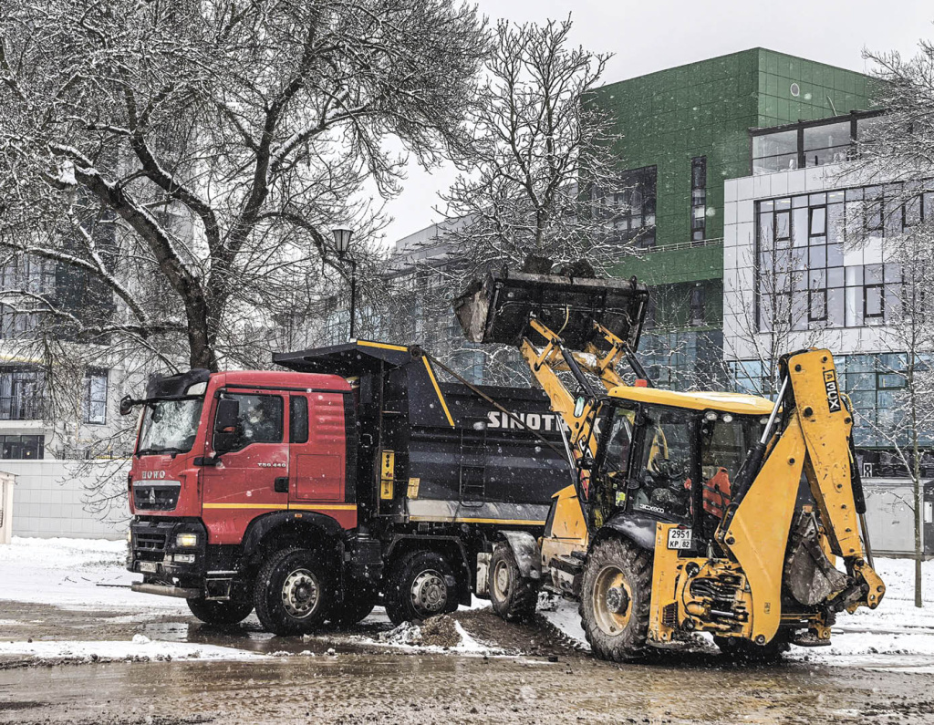 Как городские службы справляются с погодным прессингом и какая обстановка на дорогах Крыма