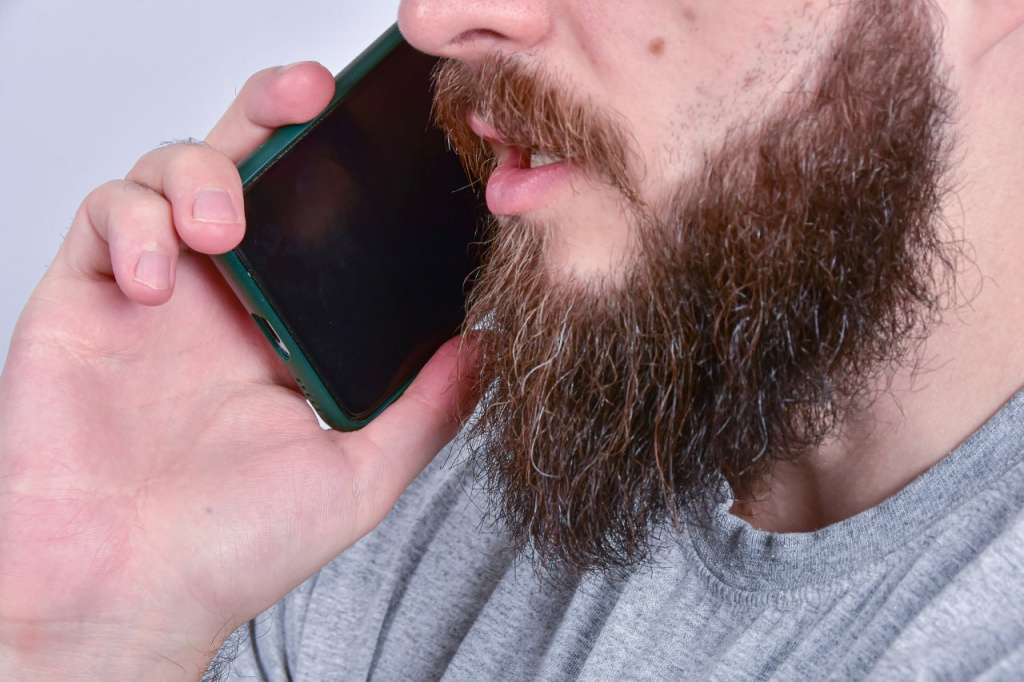 Мошенники массово вовлекают детей и подростков в преступные схемы