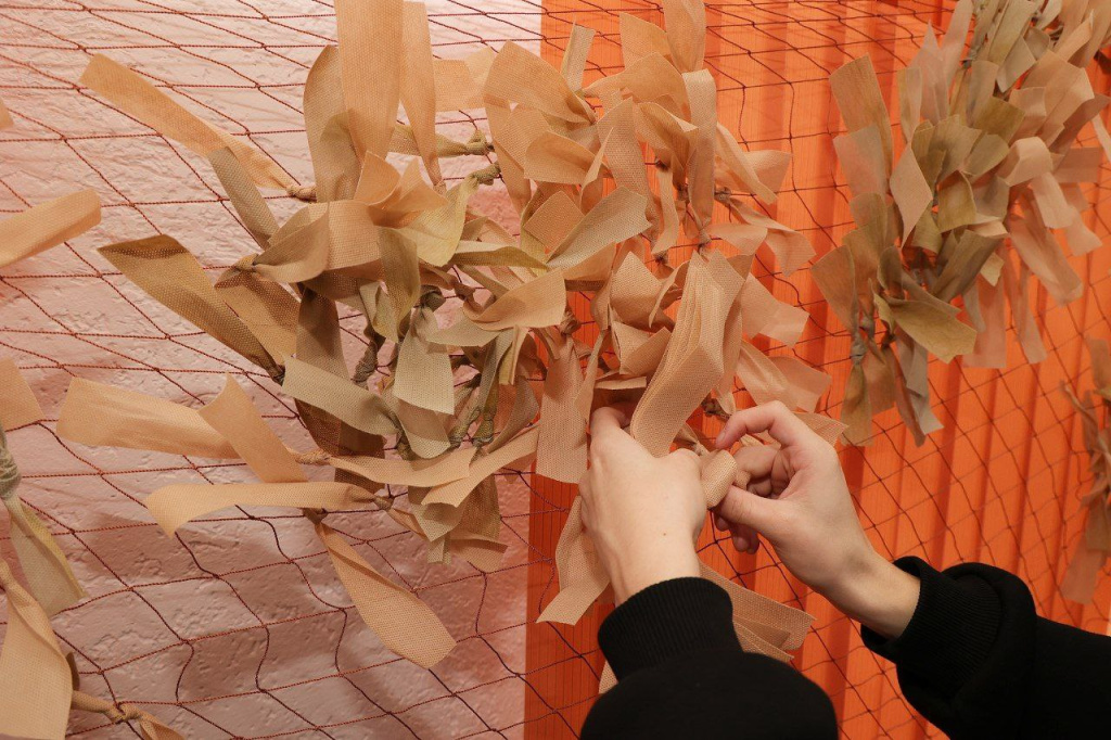 Снят фильм «Незримый фронт» о крымских волонтёрах в тылу 