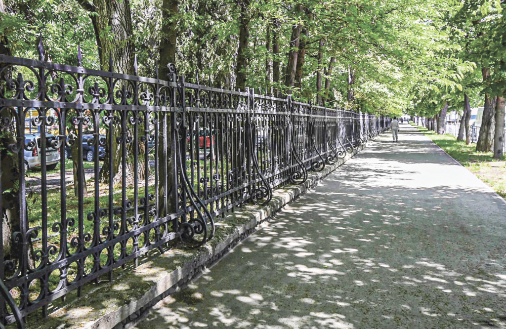 Гала Амарандо/Исторический участок ограды у Детского парка 4-2потемкин.jpg