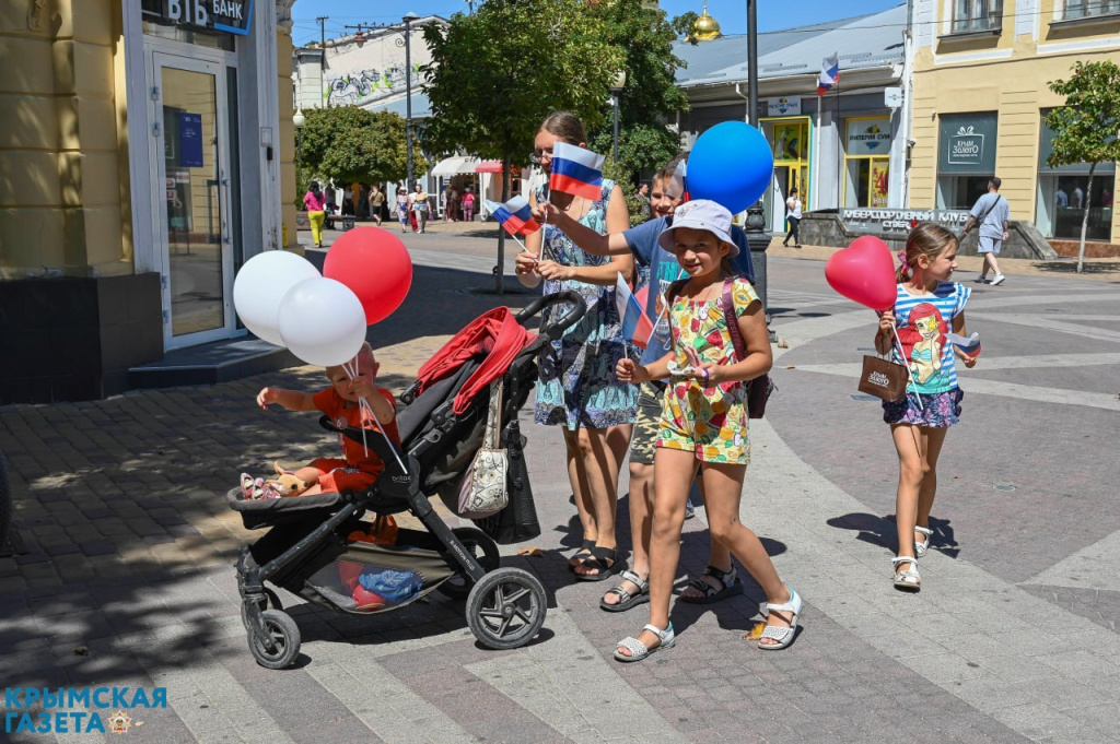 Школьников и студентов из Крыма приглашают принять участие в конкурсе «Судьба моей семьи в судьбе моей страны»