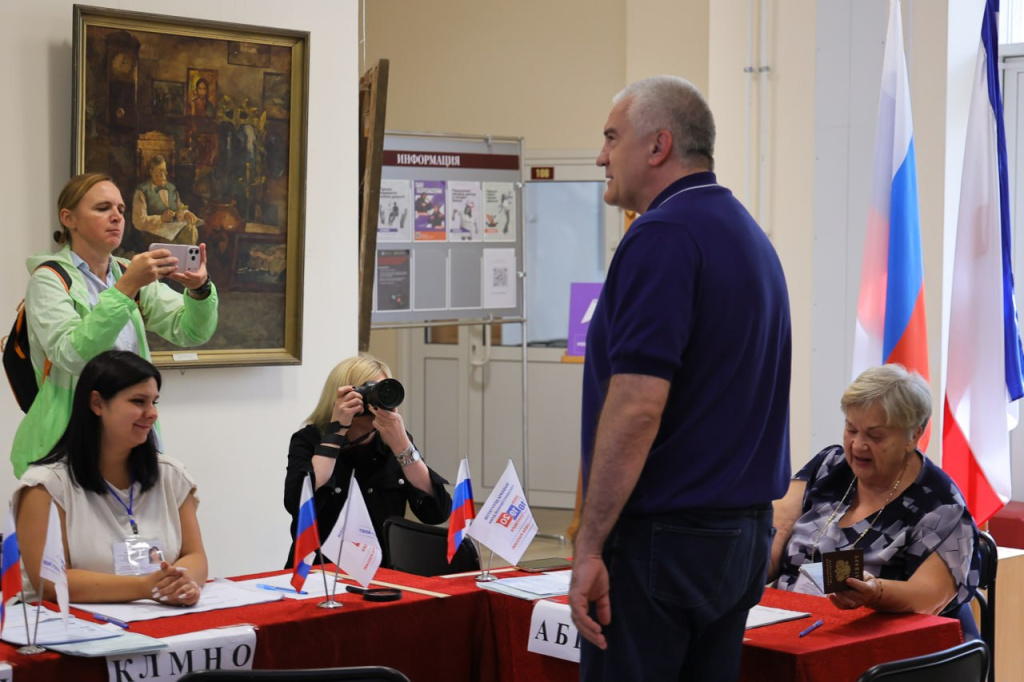 Михаил Гладчук Михаил Гладчук