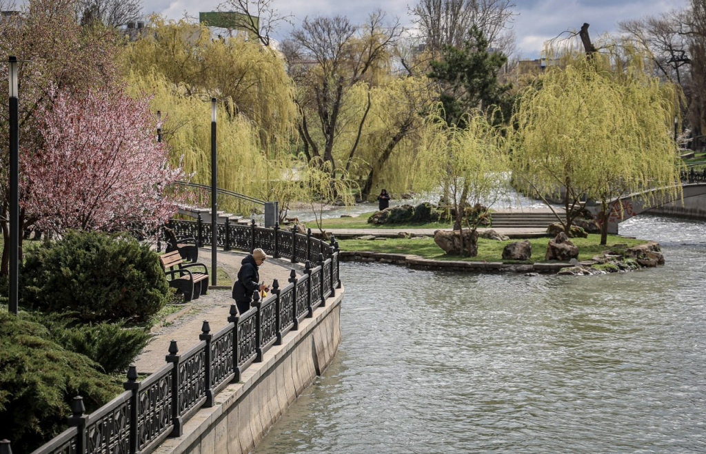 Погода 16 апреля: днём до +18